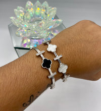 Silver Trebol Bracelet By BB