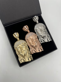 14k Jesús Face Pendant By BB