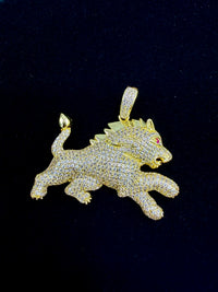 Free lion pendant