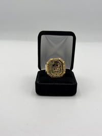 Mens ring gold ( lion n Cz diamonds)